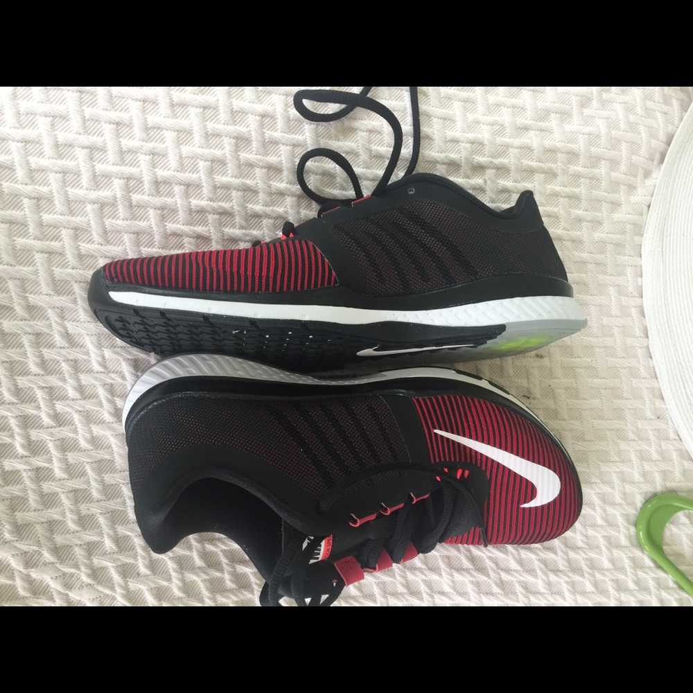 Nike Men 7.5 - Picture 3 of 3
